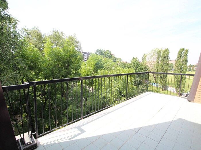 Appartamento con 5 locali in affitto in Via Pinerolo, Figino, Milano