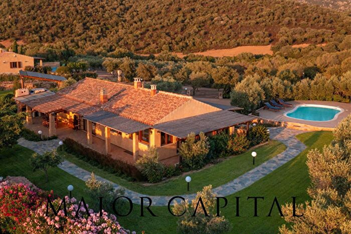 Casa con 5 locali in vendita in Località San Giovanni, Olbia