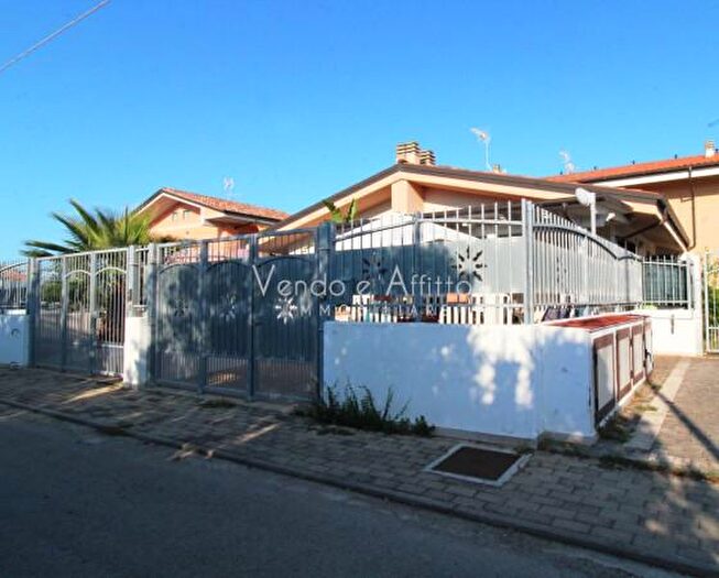 Appartamento trilocale in vendita in Viale Alberto De Agostini, Montenero Di Bisaccia