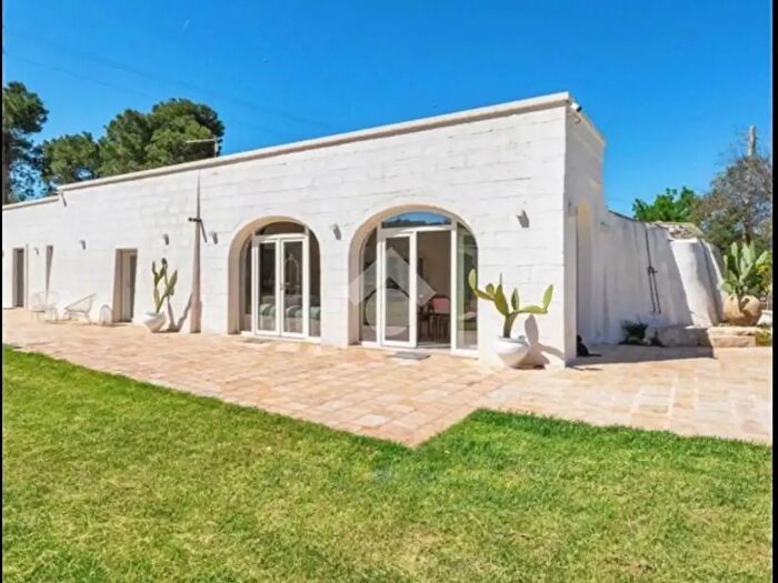 Casa con 5 locali in vendita in Ostuni