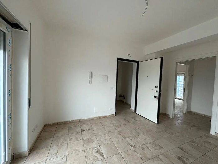 Appartamento trilocale in vendita in Via Isaac Newton Snc, Lamezia Terme