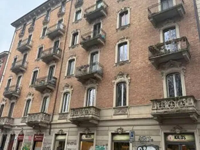 Appartamento trilocale in vendita in Via Conte Luigi Tarino, Torino