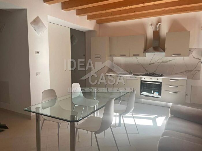 Appartamento bilocale in affitto in Centro, Concordia sulla Secchia