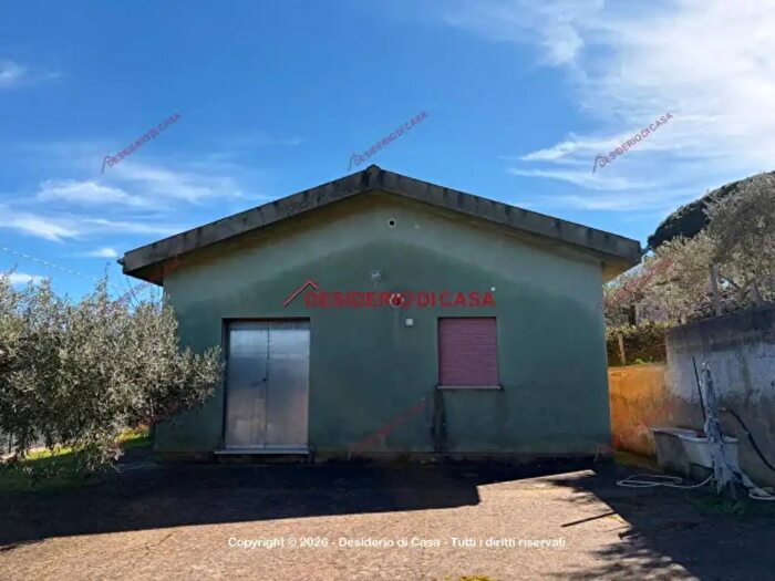 Casa trilocale in vendita in Contrada Vignale, Cefalu