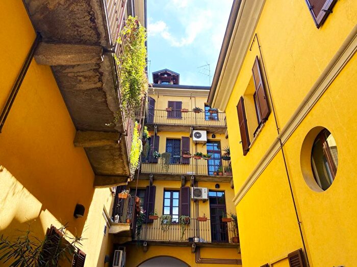 Appartamento bilocale in affitto in Corso San Gottardo, Ascanio Sforza, Milano