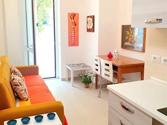 Appartamento bilocale in affitto in Via Viotti, Milano