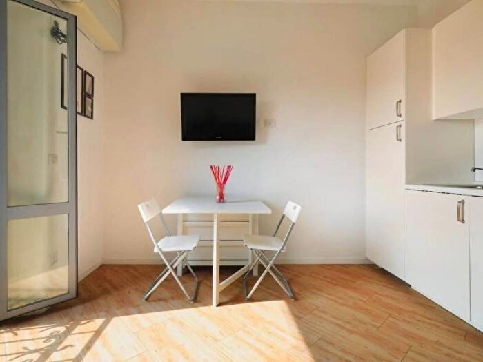 Appartamento monolocale in affitto in Via Martiri Oscuri, Rovereto, Milano