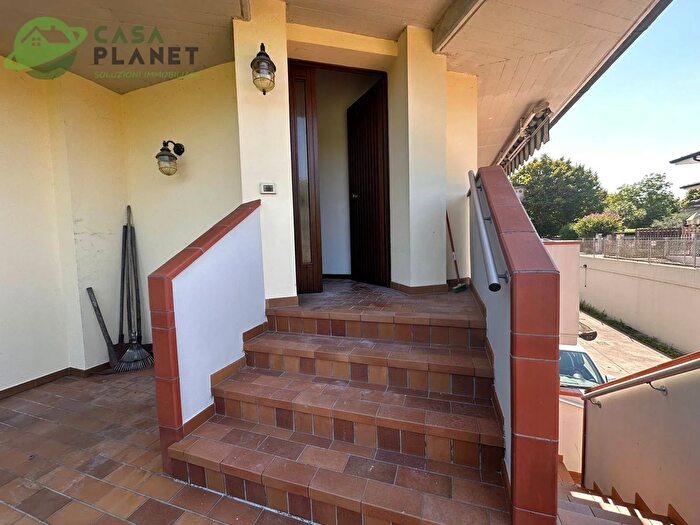 Appartamento con 10 locali in vendita in Vicolo Koble, Paese