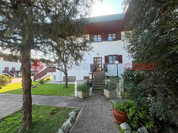 Appartamento trilocale in vendita in Via Fanelli, Bari