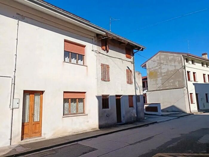 Casa trilocale in vendita in Via San Mauro, Ronchis