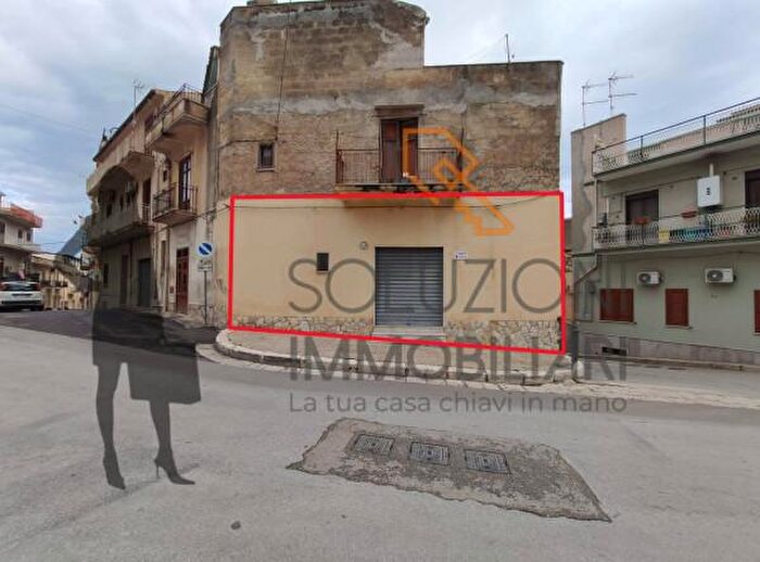 Appartamento trilocale in vendita in Via Francesco Crispi, Castellammare Del Golfo