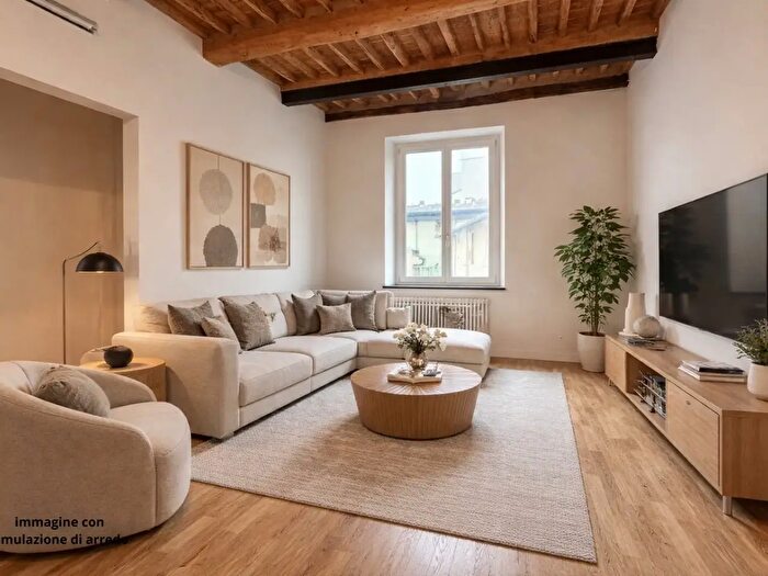 Appartamento quadrilocale in vendita in Via Burlamacchi, Lucca