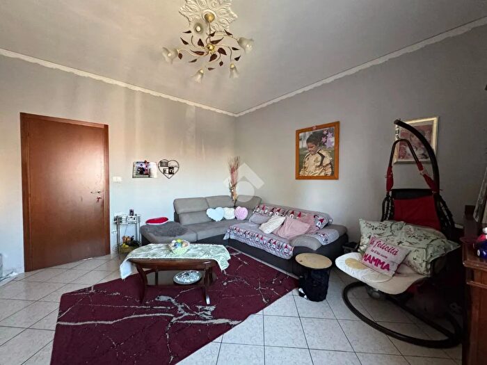 Appartamento trilocale in vendita in Piazza Sardegna, Vercelli