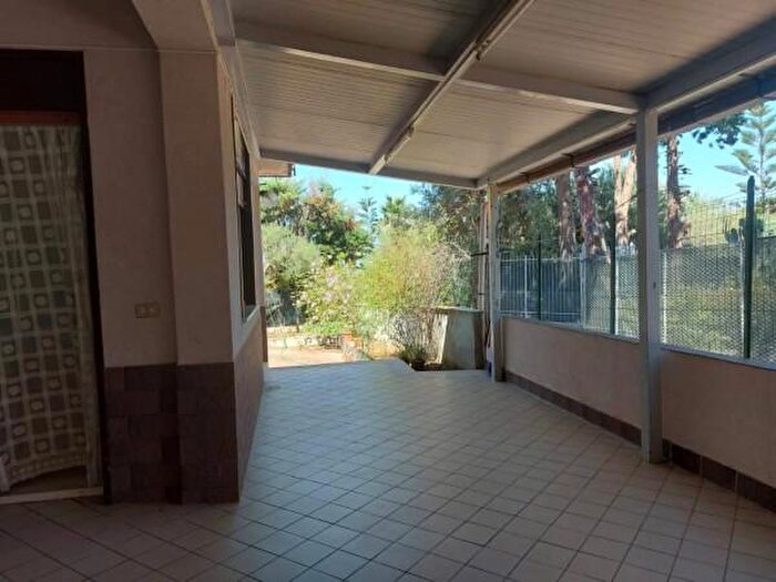 Casa con 6 locali in vendita in Strada Comunale Chiesazza Sperone, Altavilla Milicia