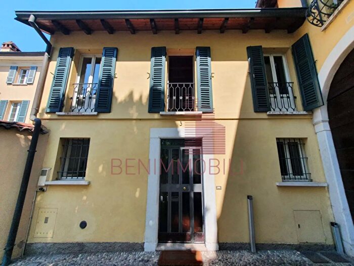 Case in Vendita e in Affitto - 3