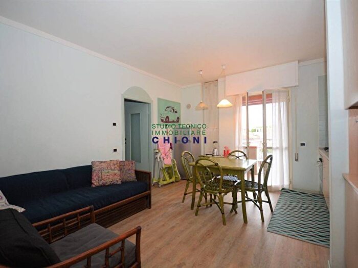 Appartamento trilocale in affitto in via mazzini, Vittoria Apuana, Forte dei Marmi