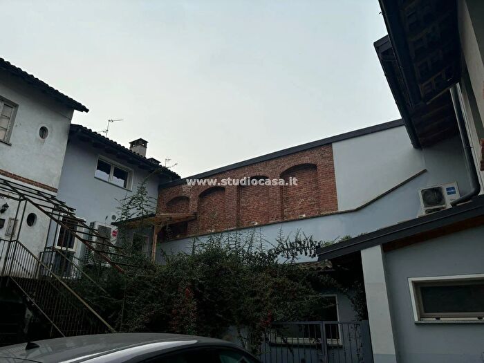 Casa con 8 locali in vendita in Via XX Settembre, Belgioioso