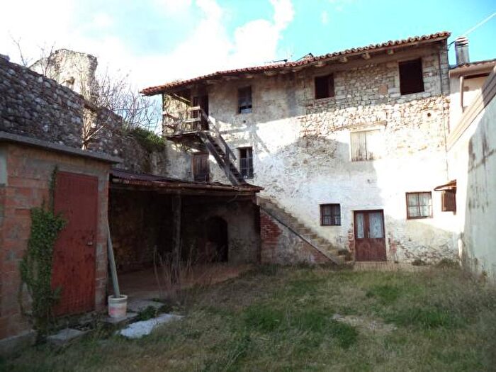 Casa con 6 locali in vendita in Cividale Del Friuli