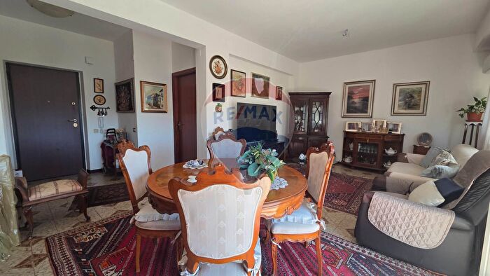 Appartamento quadrilocale in vendita in Palermo