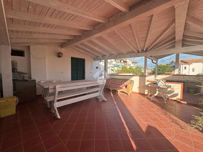 Appartamento trilocale in vendita in Via dei Pini, Porto Empedocle