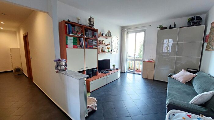 Appartamento trilocale in vendita in Corso Luigi Andrea Martinetti, Genova