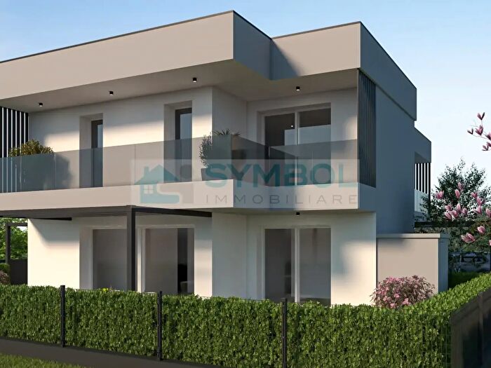 Casa quadrilocale in vendita in Via Dossi, Venezia