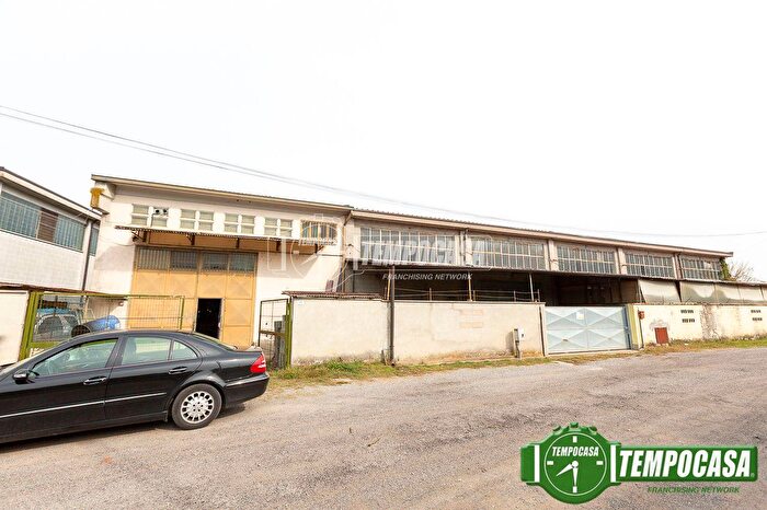 Casa bilocale in vendita in Via delle Regone, San Colombano Al Lambro