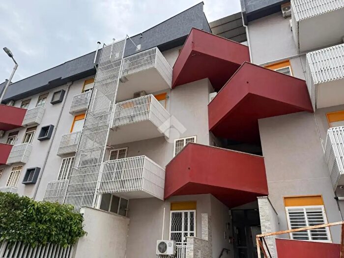 Appartamento trilocale in vendita in Via Giosuè Carducci, Valenzano