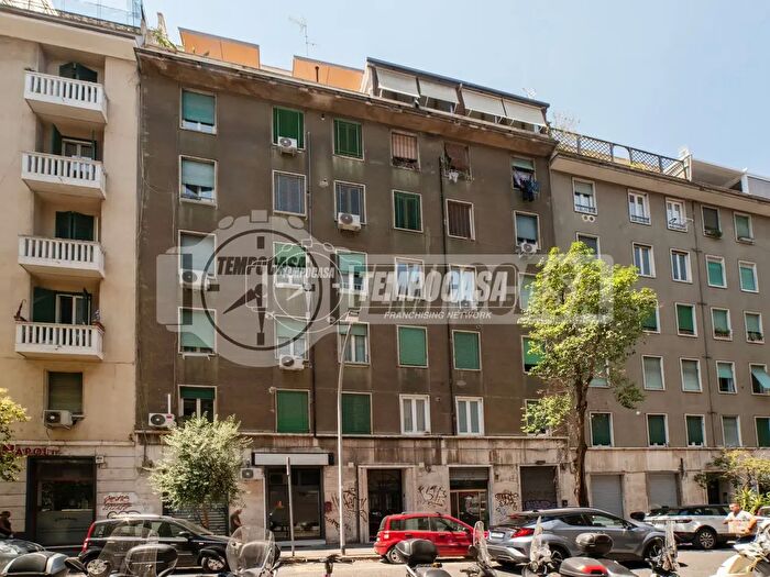 Appartamento bilocale in vendita in Via Muzio Scevola, Roma