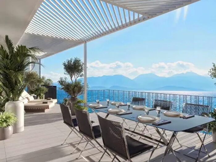 Appartamento trilocale in vendita in Corso Sardegna, Golfo Aranci