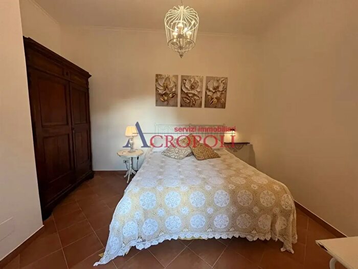 Appartamento trilocale in affitto in Via della Collegiata, Bracciano