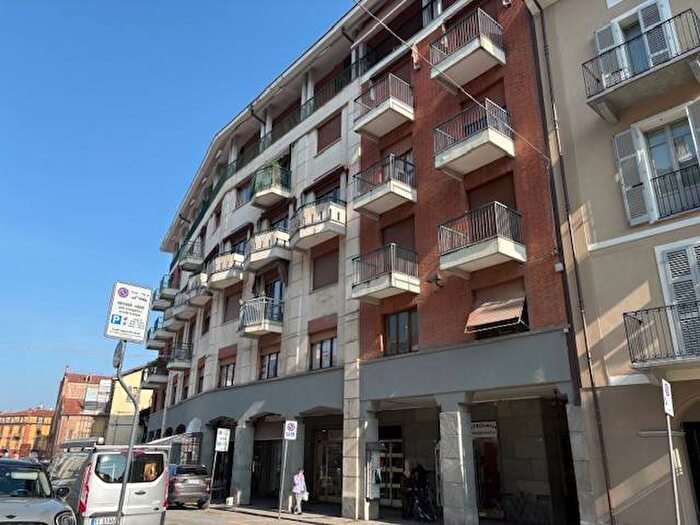 Appartamento quadrilocale in affitto in Via Spielberg, Centro, Saluzzo