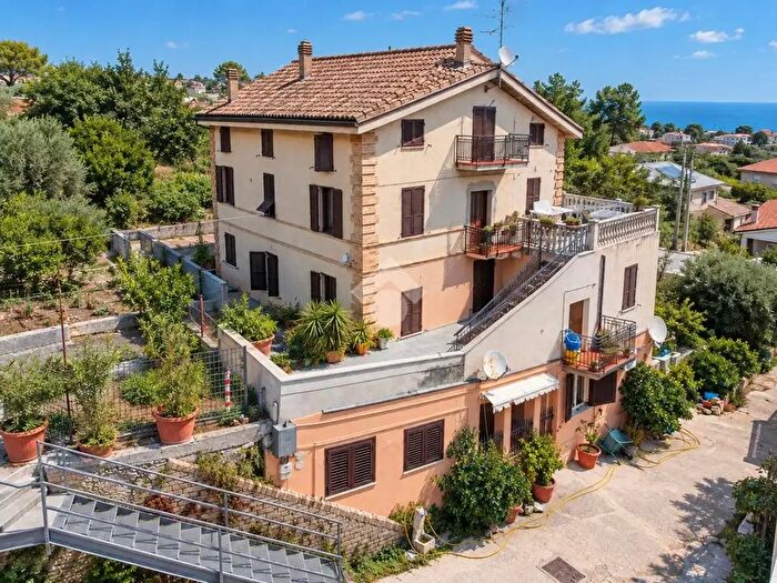 Appartamento bilocale in vendita in Via Frana, Grottammare