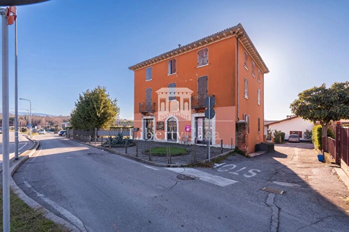 Casa in vendita in Via Zette, Salo