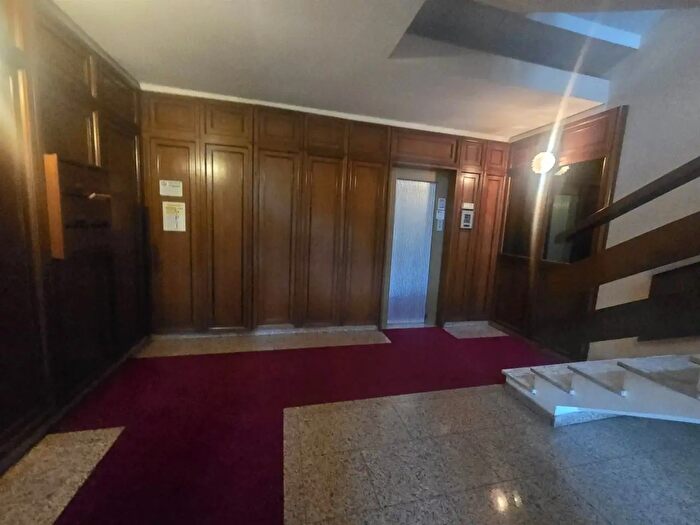 Appartamento con 6 locali in vendita in Via Norvegia, Firenze