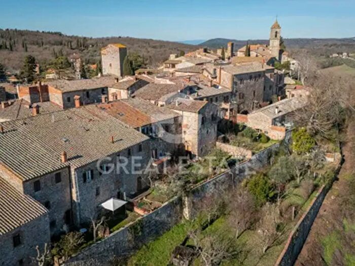 Appartamento con 6 locali in vendita in Via Armando Diaz, Torrita Di Siena