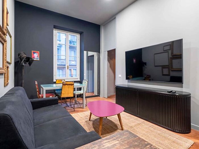 Appartamento trilocale in affitto in Via Cesare Correnti, Carrobbio, Milano