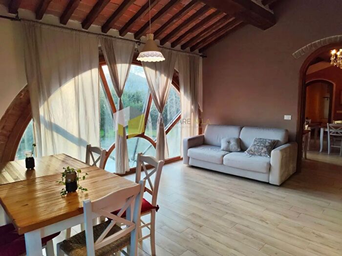 Casa con 10 locali in vendita in Statale dellAbetone, San Giuliano Terme