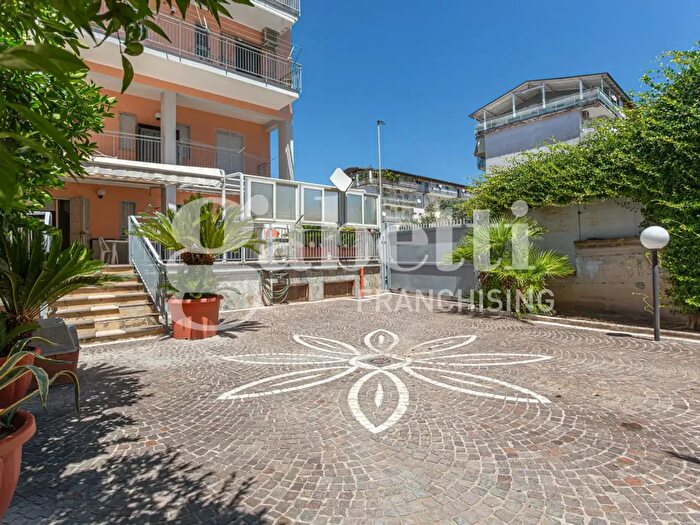 Appartamento trilocale in vendita in Via Giordano Bruno, Marano Di Napoli
