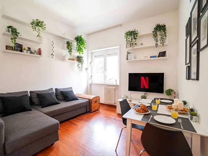 Appartamento trilocale in affitto in Via Angelo Michele Grancini, Pagano, Milano