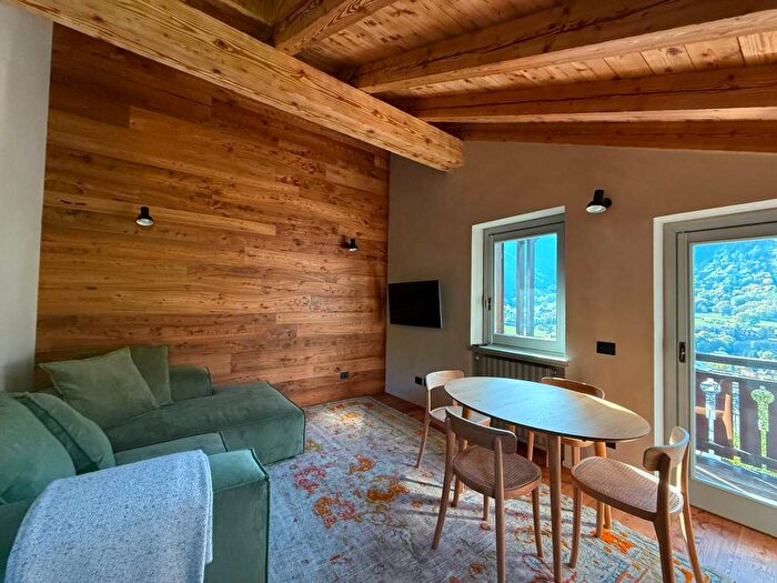 Appartamento bilocale in affitto in Strada del Villair, Centro, Courmayeur
