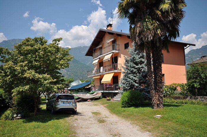 Appartamento trilocale in vendita in Via Strabella, Masera