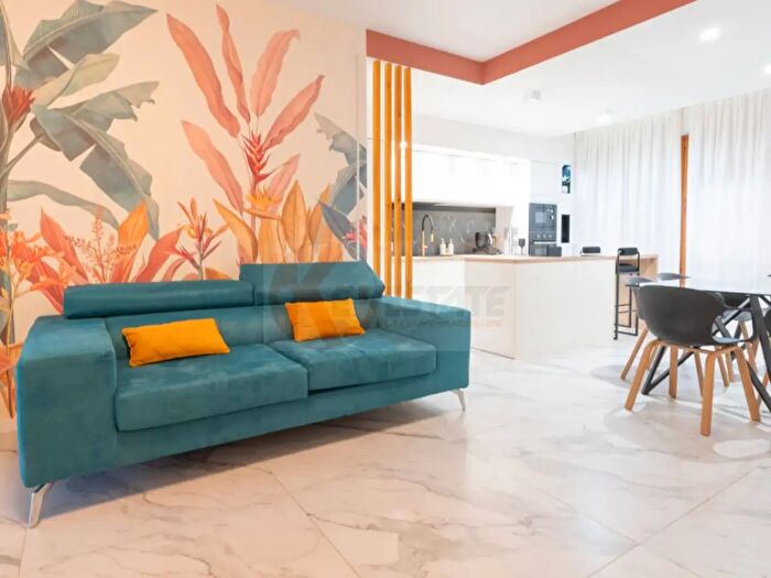 Appartamento trilocale in vendita in Via Enzo, Sassari