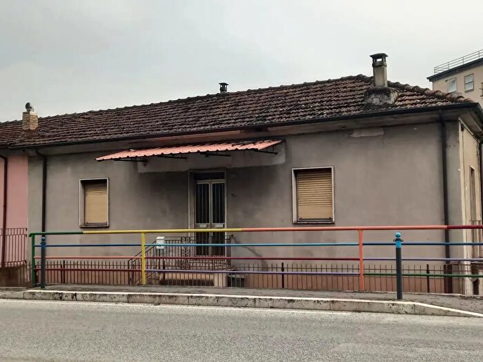 Appartamento quadrilocale in vendita in Via di Biasio, Cassino