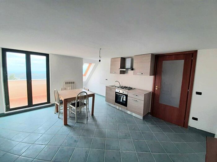 Appartamento trilocale in affitto in Via Paul Harris, Mater Domini Cavita, Catanzaro