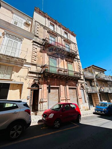Casa con 18 locali in vendita in Corso Vittorio Veneto, Ragusa