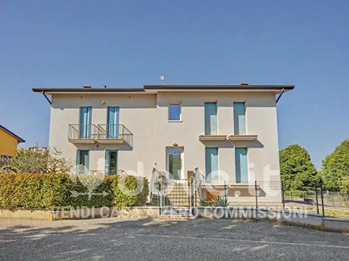 Appartamento con 6 locali in vendita in Via Falchi, Albettone
