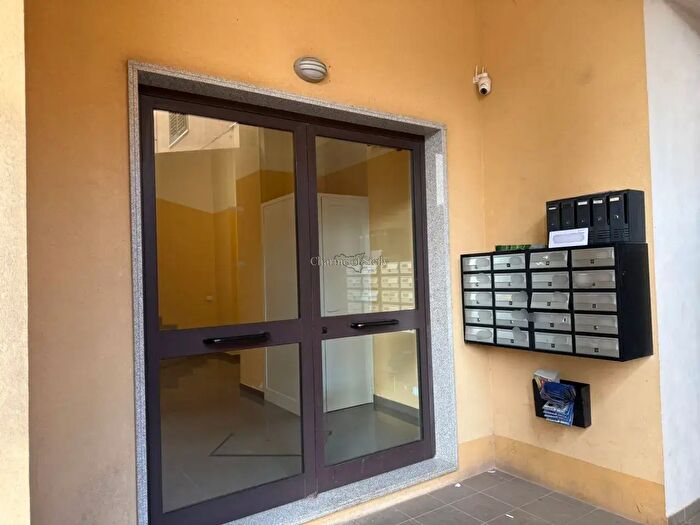 Appartamento quadrilocale in vendita in Via Sorda Sampieri, Modica