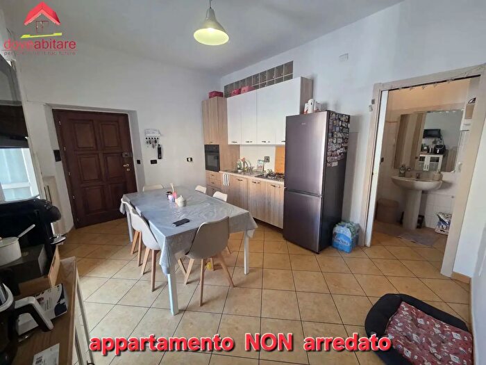 Appartamento trilocale in affitto in Piazza Vittorio Veneto, Pinerolo