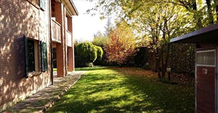 Casa con 6 locali in vendita in Reggio Emilia